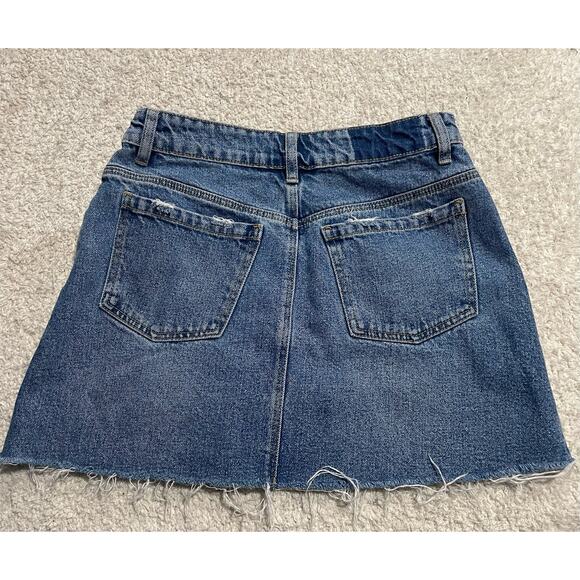 Zara TRF Denim IX'D Makers Mini Skirt Womens Small Asymmetrical Jean Frayed Hem - Picture 3 of 10